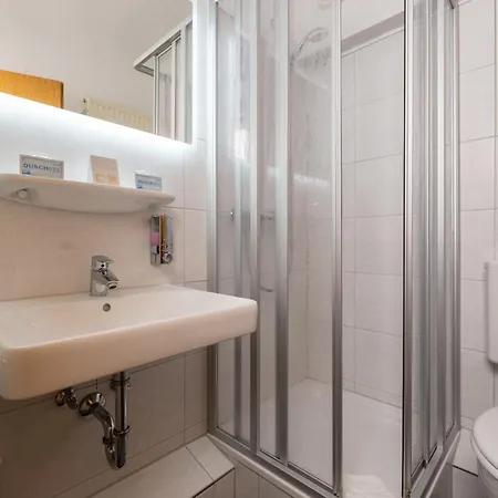 ホテル Hotel-restaurant Saelzerhof 2*